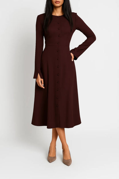 Abito midi marrone con maniche lunghe | Bottoni rivestiti | Eleganza minimal