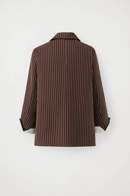 Blazer sartoriale a righe con chiusura a due bottoni