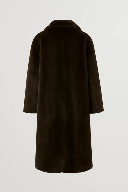 Cappotto lungo effetto pelliccia con collo sciallato