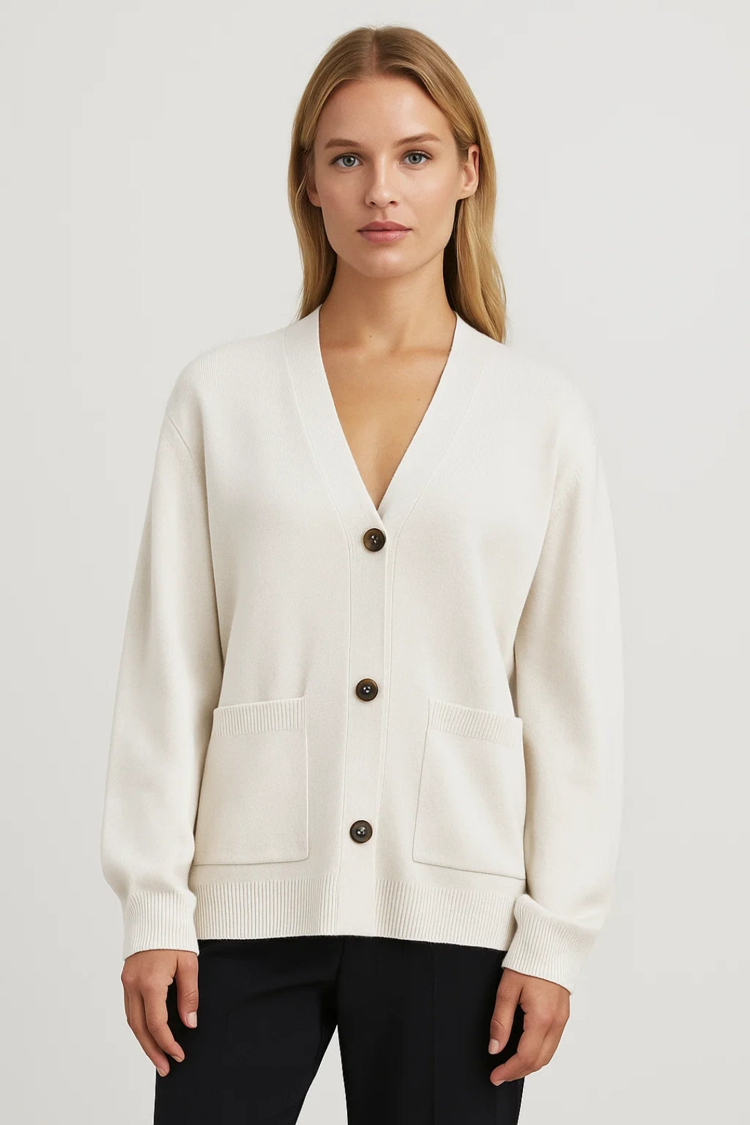 Cardigan con scollo a V e tasche applicate