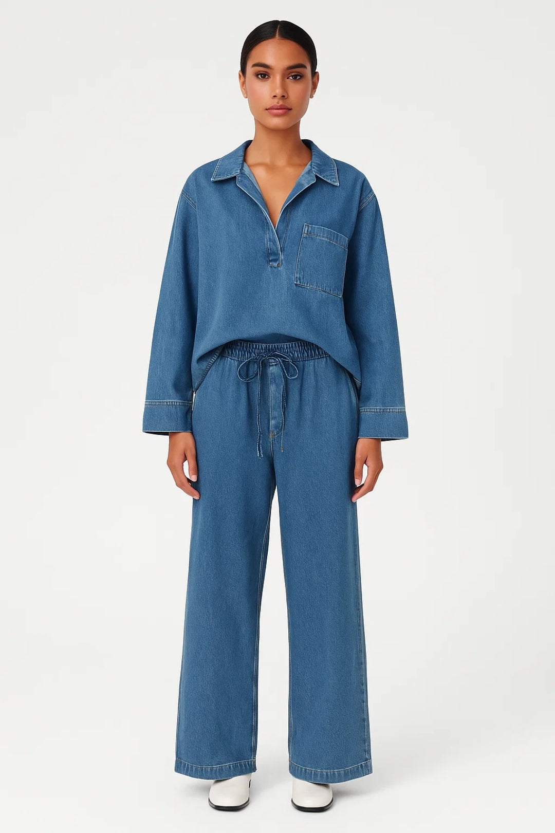 Completo casual con camicia e pantaloni larghi