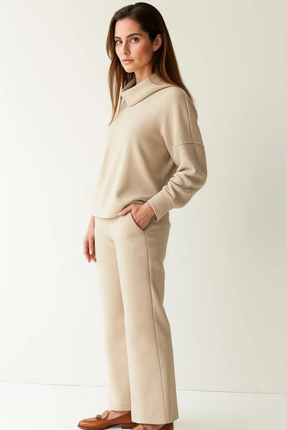 Completo cozy con maglia a collo morbido e pantaloni larghi | Beige