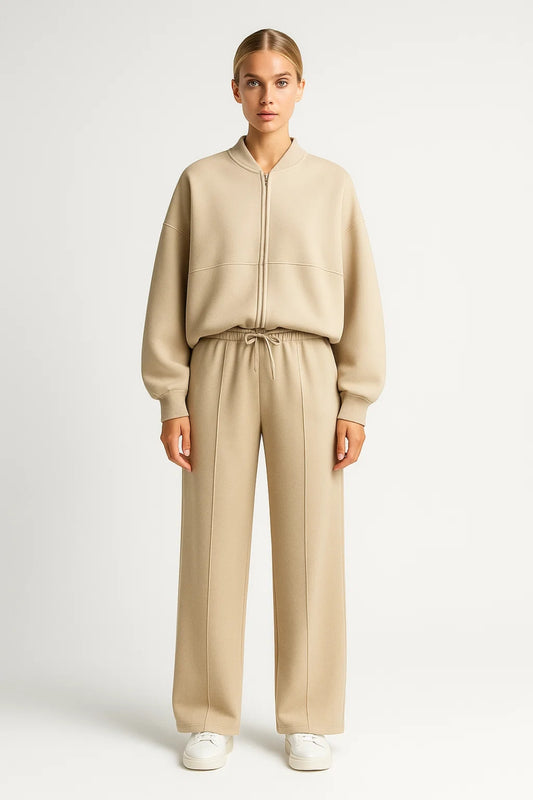 Completo due pezzi comodo con zip frontale e pantaloni larghi