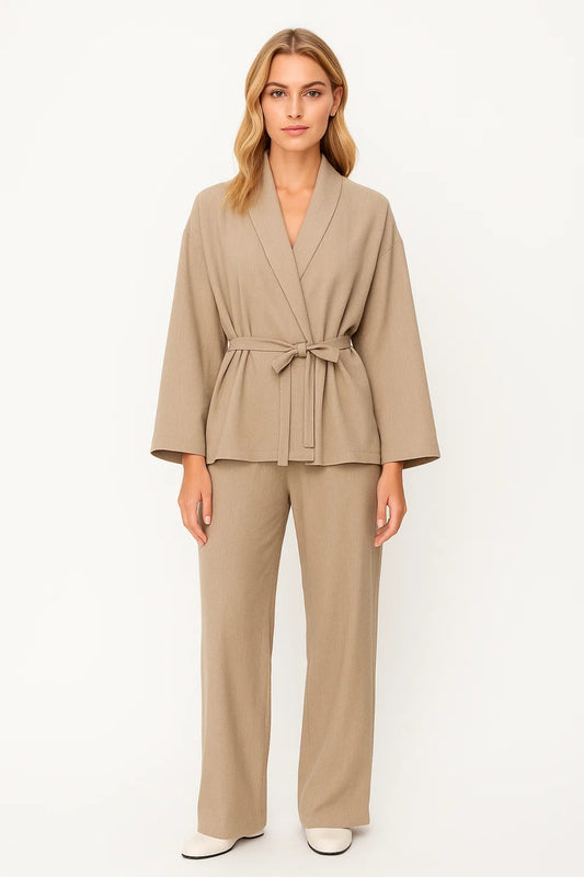 Completo due pezzi elegante da donna | Giacca con cintura e pantaloni ampi