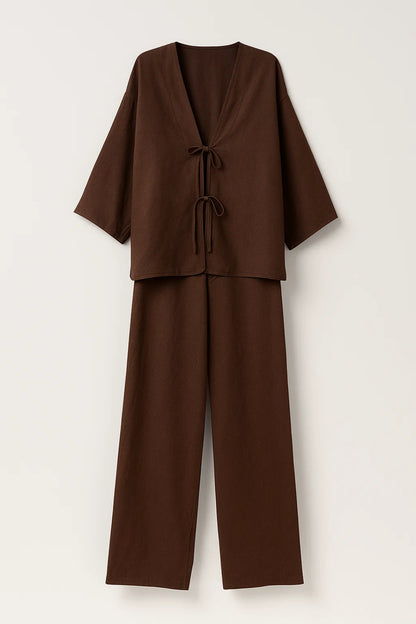 Completo con top a maniche larghe e pantaloni dritti | Stile minimal e sofisticato