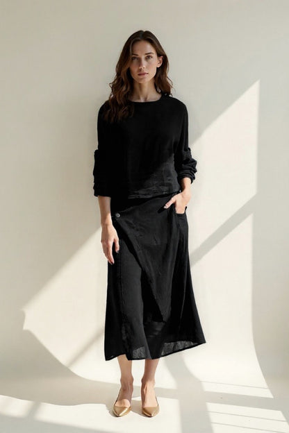 Completo con maglia a maniche lunghe e gonna midi asimmetrica | Eleganza semplice e naturale