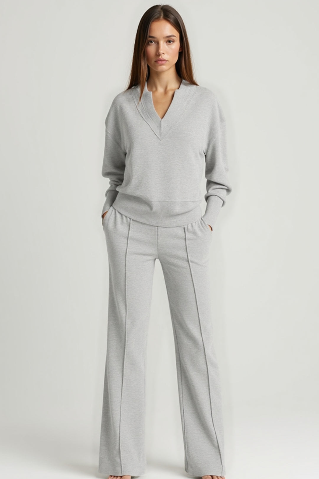 Completo due pezzi in maglia leggera con felpa e pantaloni a gamba larga