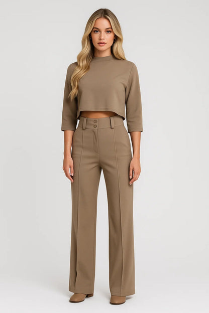 Completo elegante a due pezzi con taglio sartoriale