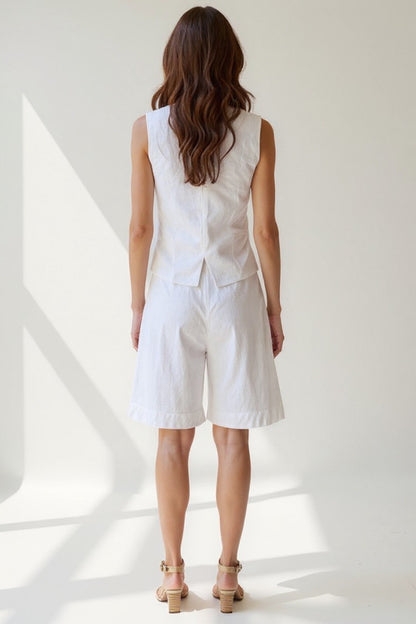Completo gilet e bermuda in lino bianco | 2 pezzi