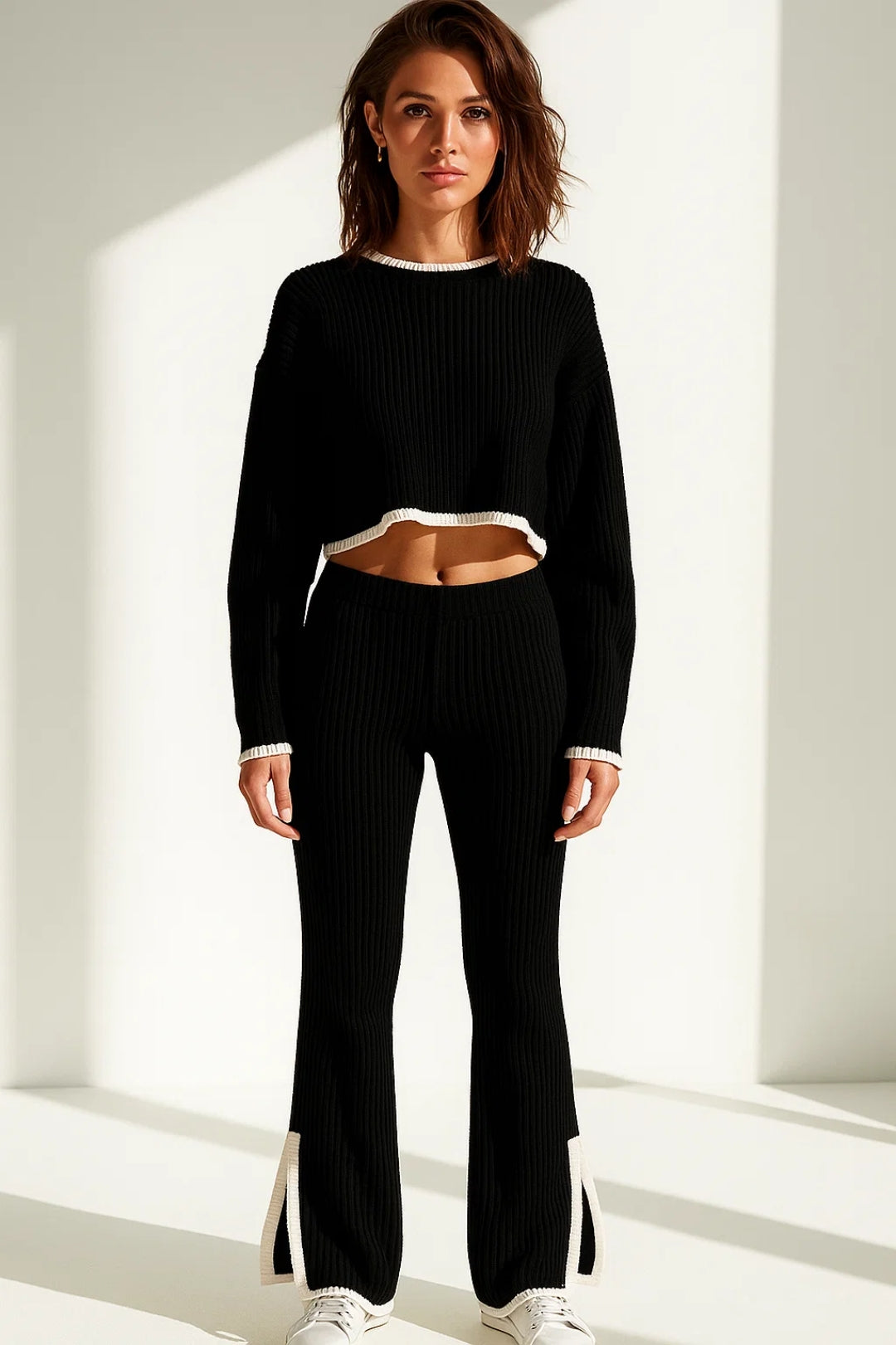 Completo in maglia con spacchi | Maglia cropped e pantaloni a costine