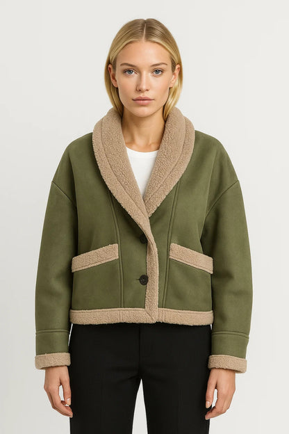 Giacca corta con bordo in pelliccia effetto montone