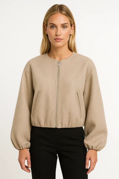 Giacca corta con zip e maniche a palloncino | Look moderno e pulito