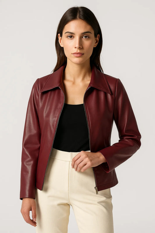 Giacca corta in ecopelle bordeaux | Colletto classico | Look elegante e moderno