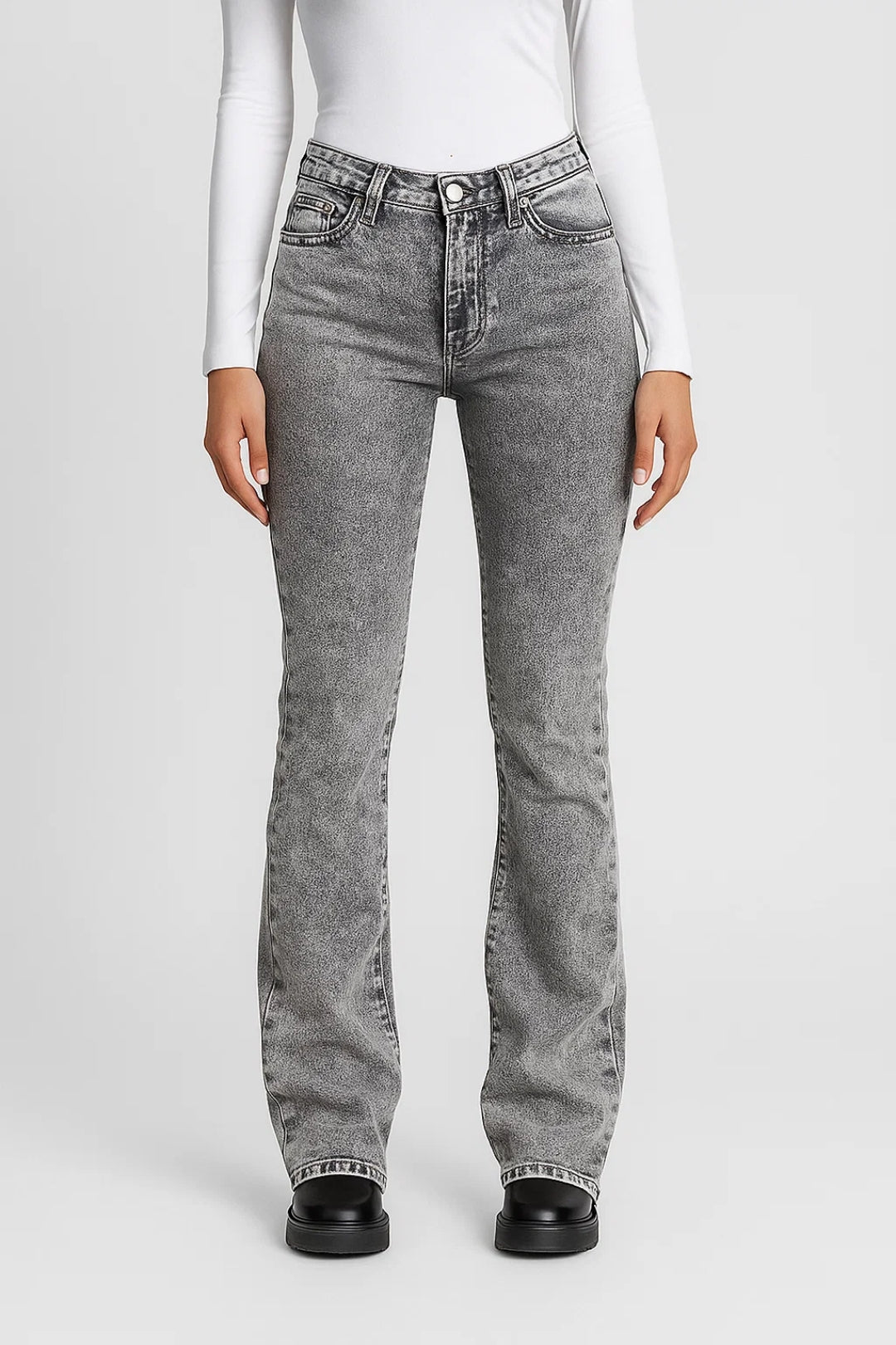 Jeans bootcut a vita alta con lavaggio effetto vintage