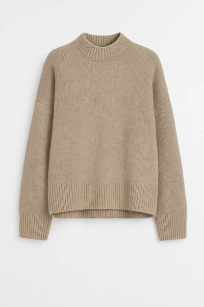 Maglione a collo alto con taglio dritto