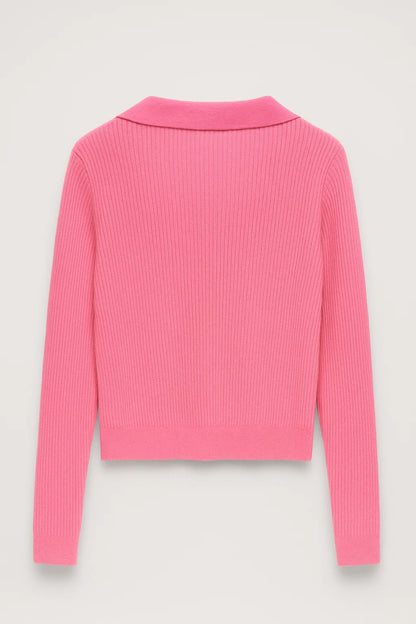 Maglione corto a costine con colletto