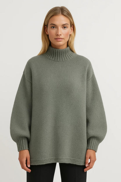 Maglione oversize a collo alto con maniche lunghe