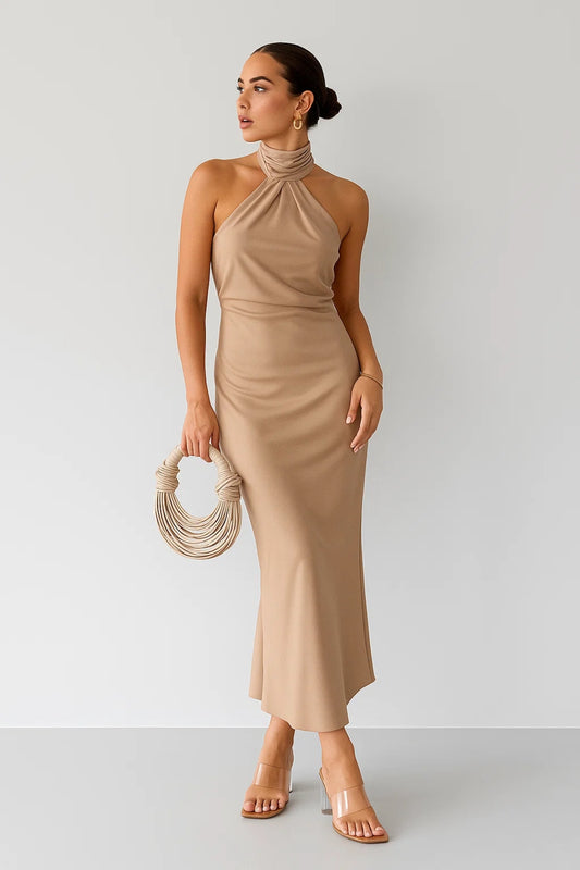 Robe Satinée Longue | Élégance & Fluidité | Col Haut Sophistiqué