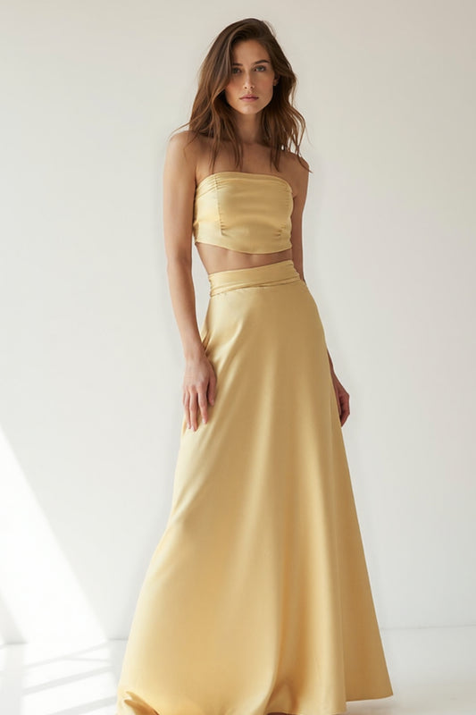 Top corto con gonna lunga coordinata | Look elegante e femminile