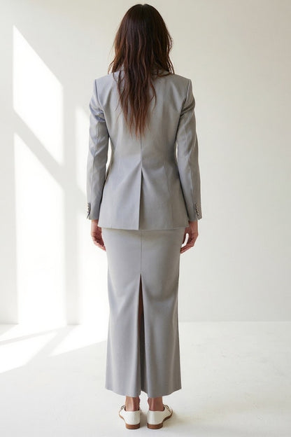Tailleur gonna e blazer elegante in tessuto leggero | 2 pezzi
