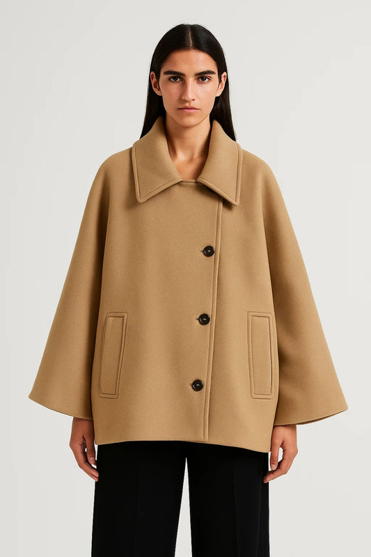 Cappotto corto a trapezio con collo ampio | Disponibile in grigio, verde oliva e cammello