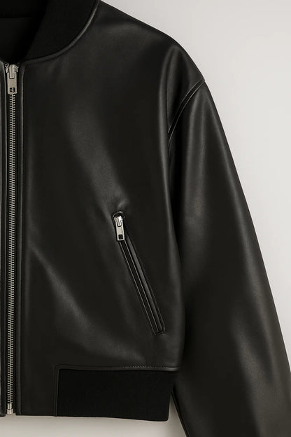 Bomber corto in ecopelle nera | Stile urbano con zip