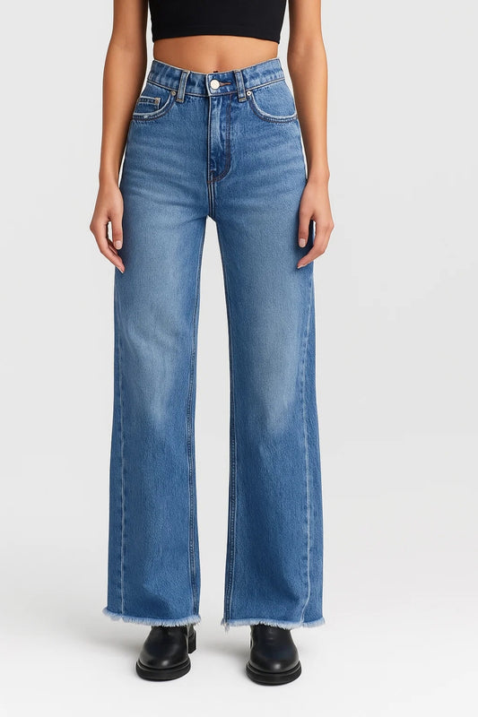 Jeans a vita alta con fondo sfrangiato e gamba ampia | Stile casual con carattere