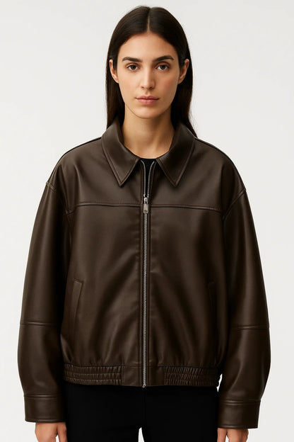 Giacca corta in ecopelle con zip | Disponibile in nero e marrone