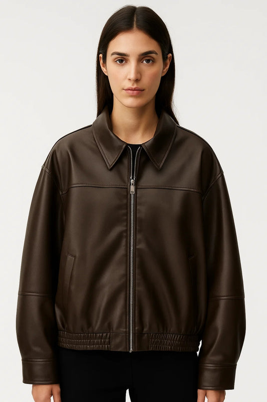 Giacca corta in ecopelle con zip | Disponibile in nero e marrone