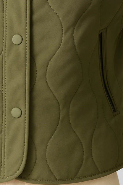 Giacca trapuntata corta verde oliva | Design minimal