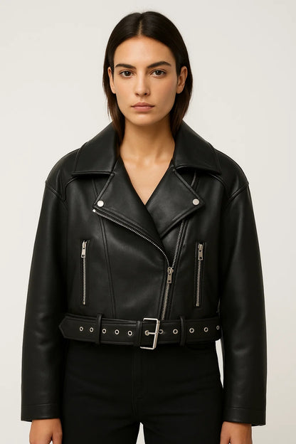 Giacca biker corta in ecopelle | Design strutturato | Chiusura con cintura