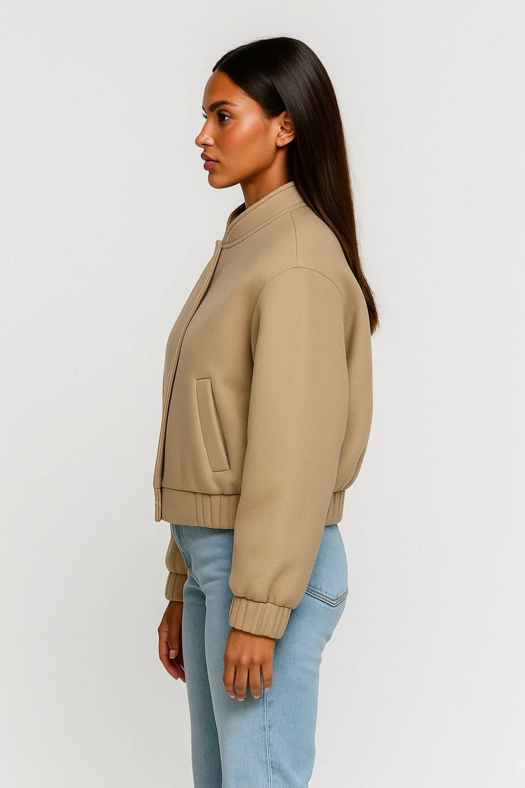 Giacca corta imbottita con collo alto | Beige | Chiusura a bottoni