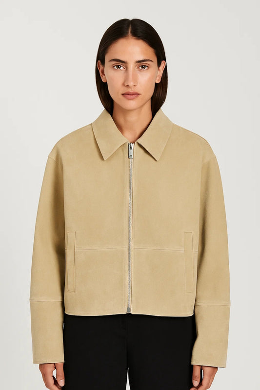 Giacca corta beige con zip frontale e colletto classico