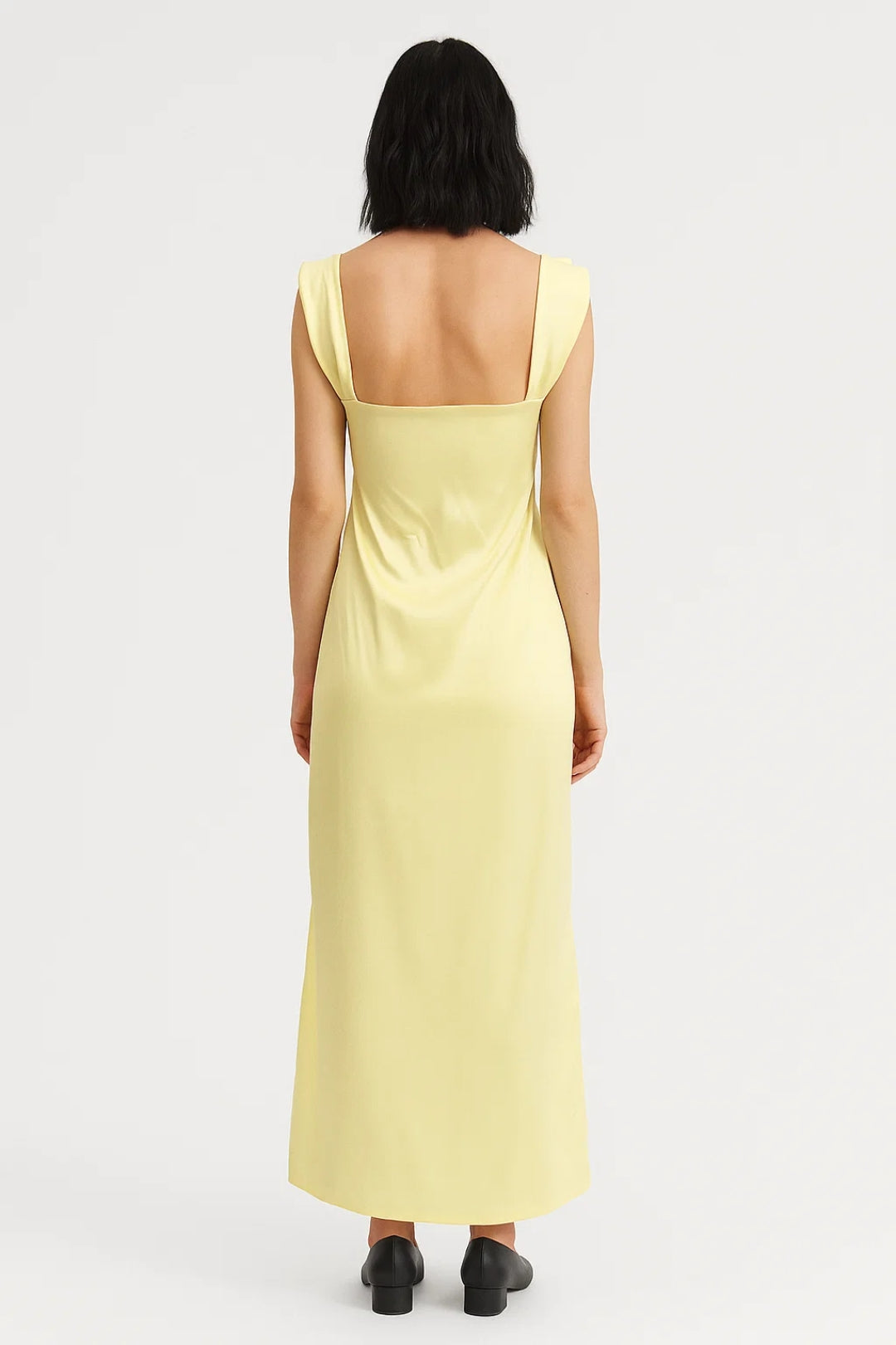 Abito da sera lungo con spalle scoperte | Eleganza romantica