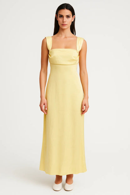 Abito da sera lungo con spalle scoperte | Eleganza romantica